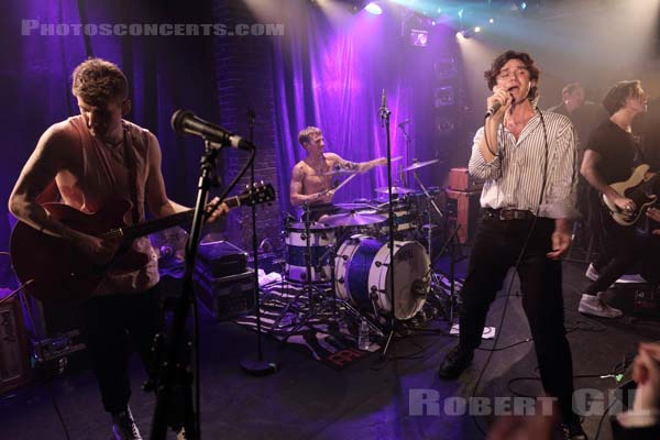 COASTS - 2018-02-06 - PARIS - La Maroquinerie - 